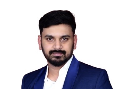 Pramod Naik – Co-founder and Technology architect at Creviz, specialized in low-code platforms and cloud-native systems.